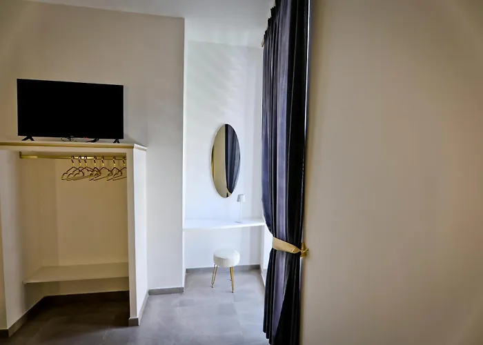 Dante Luxury Bed & Breakfast