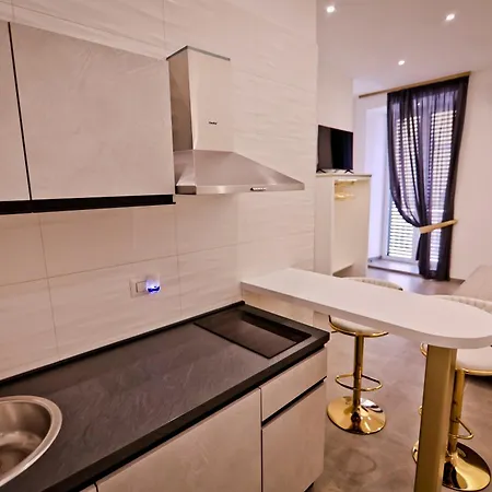Dante Luxury 4* Neapel